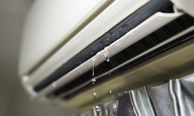 por-que-sale-agua-del-aire-acondicionado-1-668x400x80xX